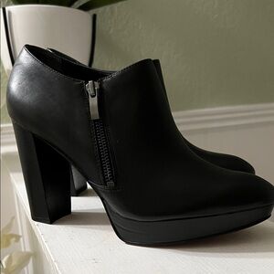Franco Sarto Black Leather Platform Ankle Booties with Side Zip